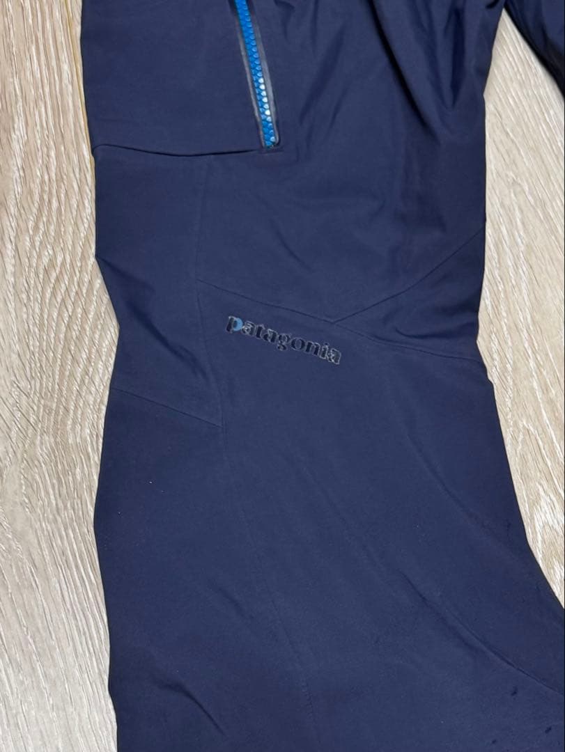 patagonia スノーウェアパンツ2本、 フリース1着