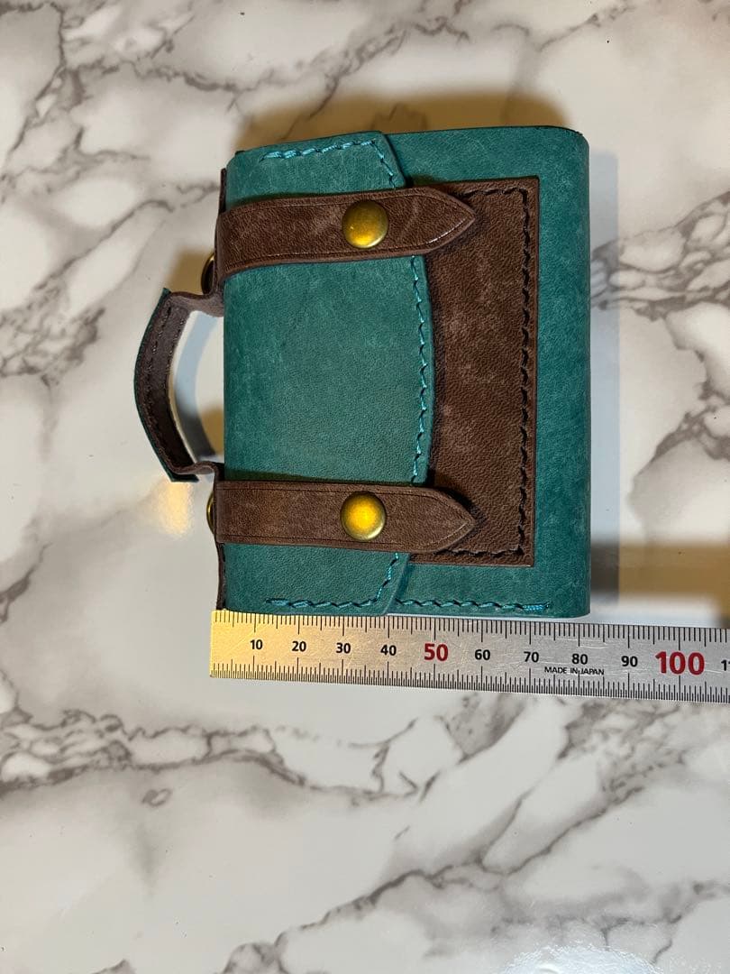 本革　三つ折り財布　マヤ、プエブロ