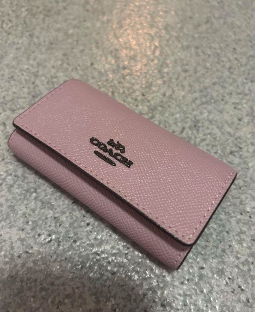 COACH ピンク レザー キーケース 箱付き