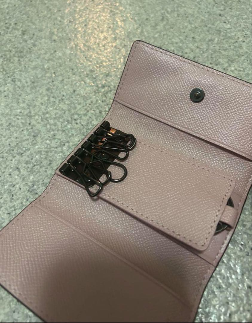 COACH ピンク レザー キーケース 箱付き