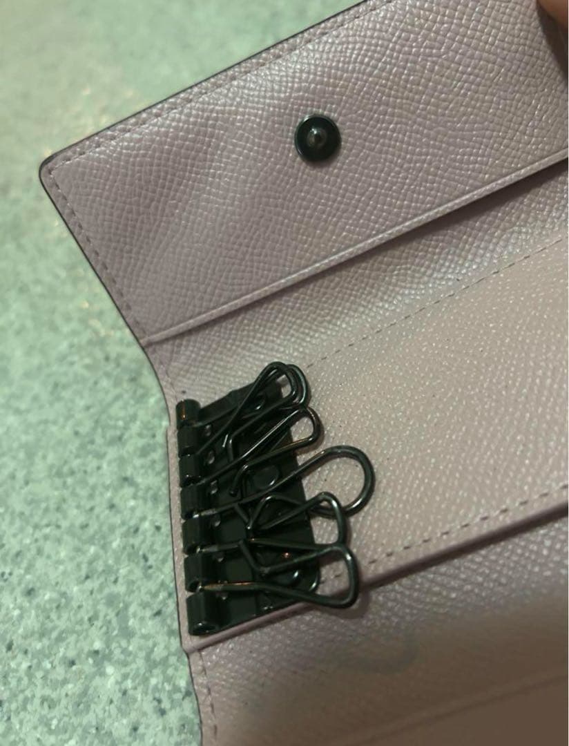 COACH ピンク レザー キーケース 箱付き