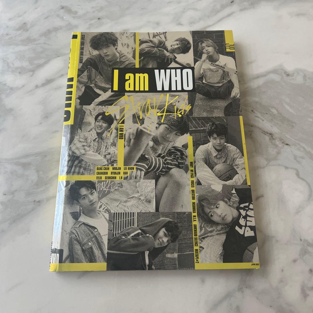 Stray Kids スキズ　サイン入り CD アルバム　I am WHO