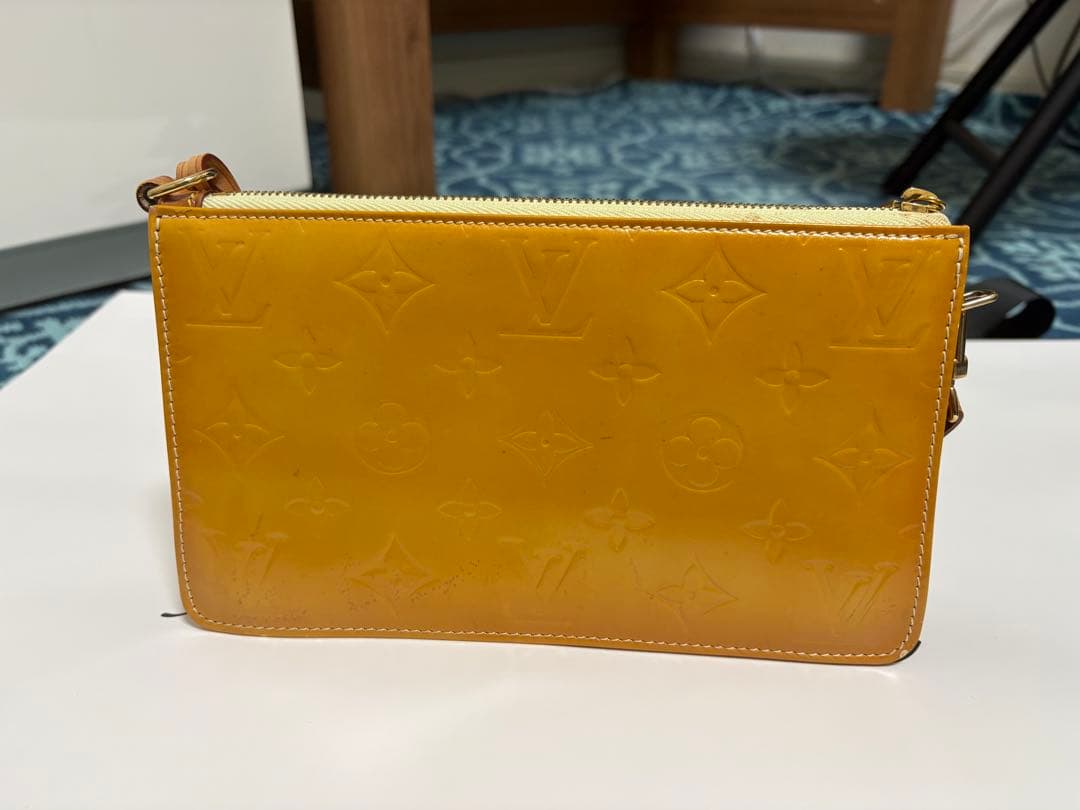 ルイヴィトン ヴェルニ レキシントン アクセサリーポーチ ショルダーバッグ