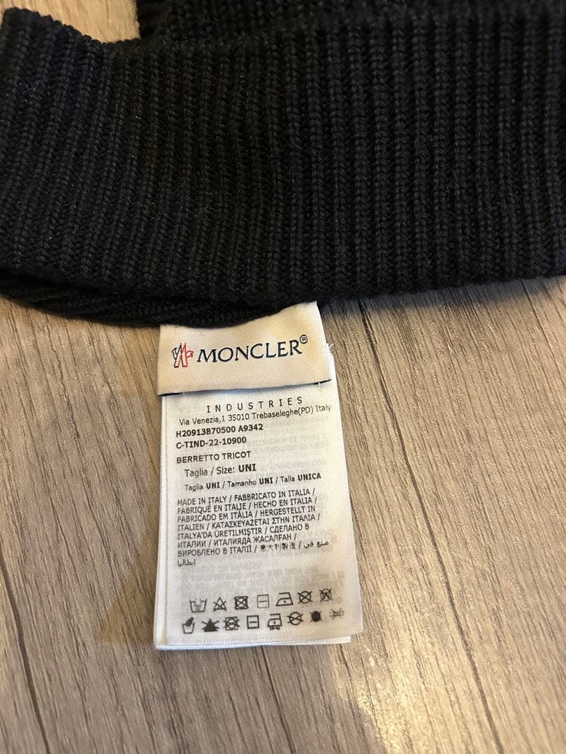 MONCLER ★ ニット帽