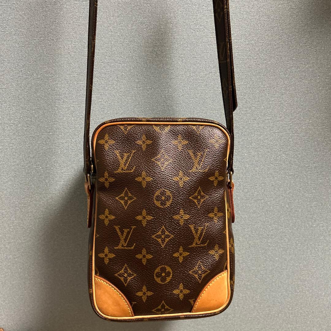 Louis Vuitton モノグラム ショルダーバッグ　アマゾン　斜め掛け