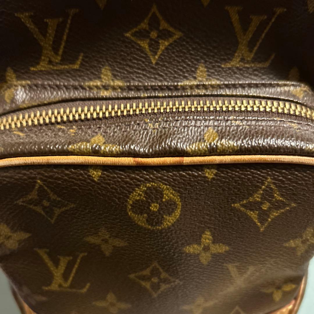 Louis Vuitton モノグラム ショルダーバッグ　アマゾン　斜め掛け