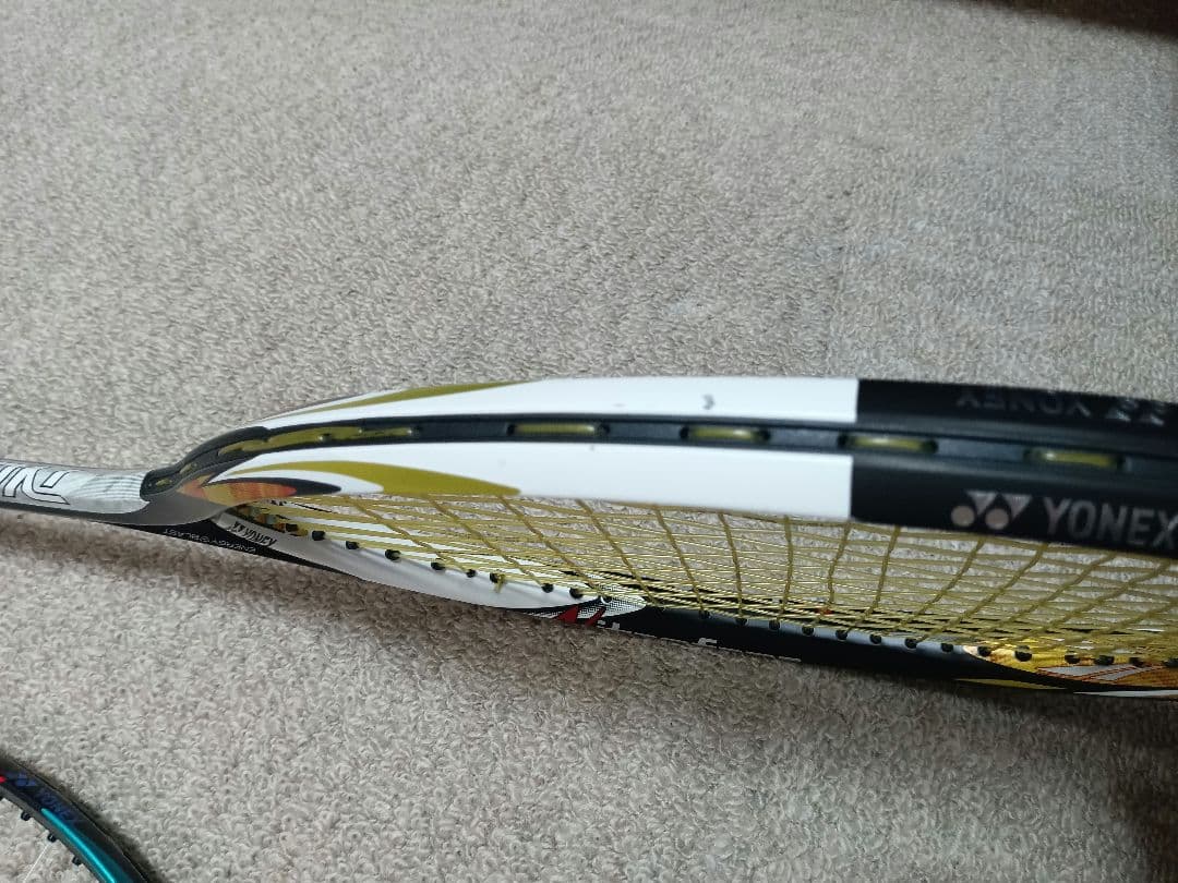 ヨネックス ネクシーガ2本セット