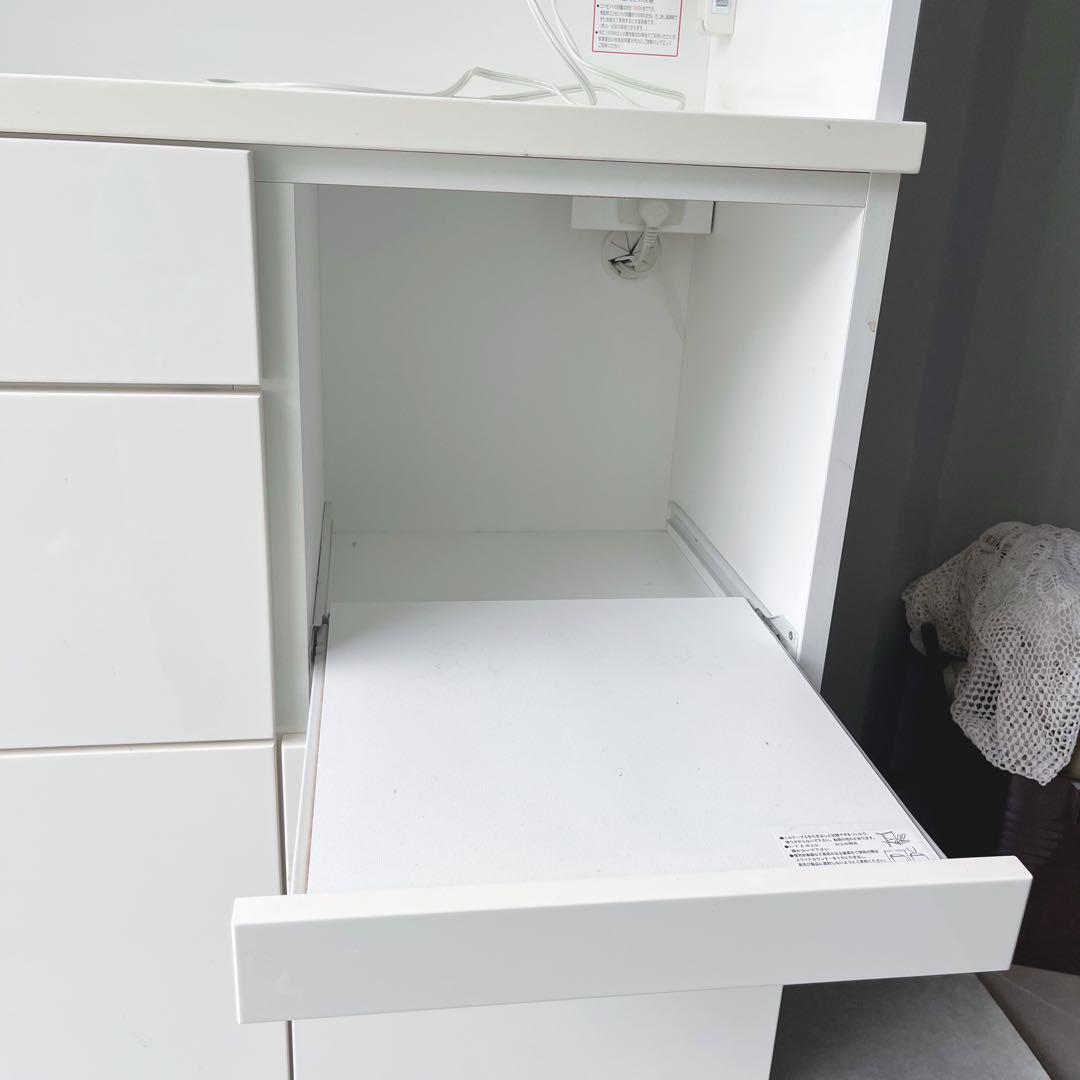 送料無料！ニトリ 北欧風おしゃれホワイトキッチンボードw120✨