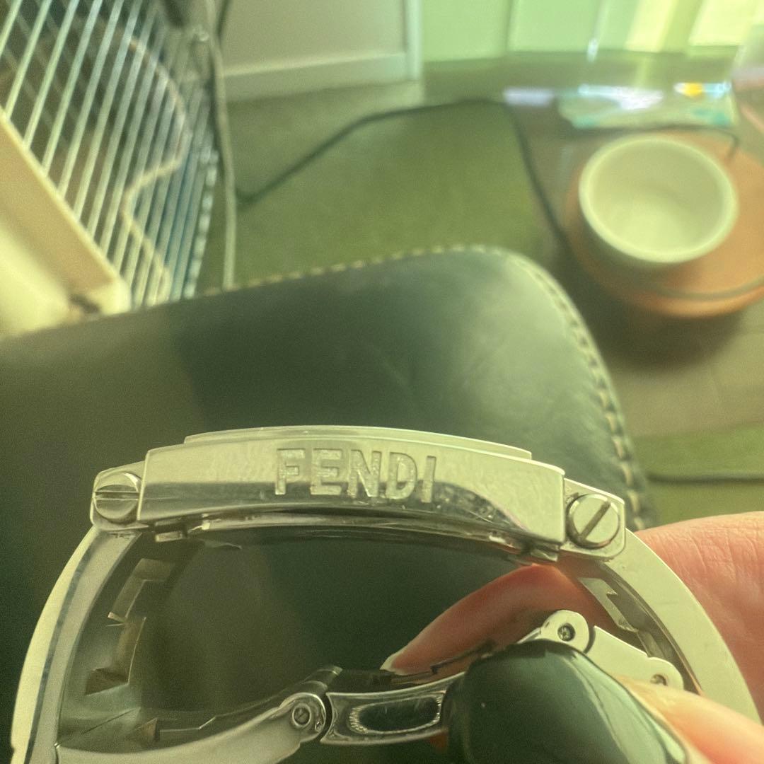 クアドロFENDI シルバー 腕時計