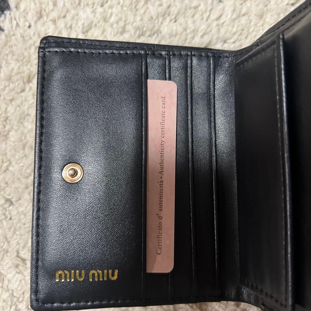MIU MIU ブラックミニ財布
