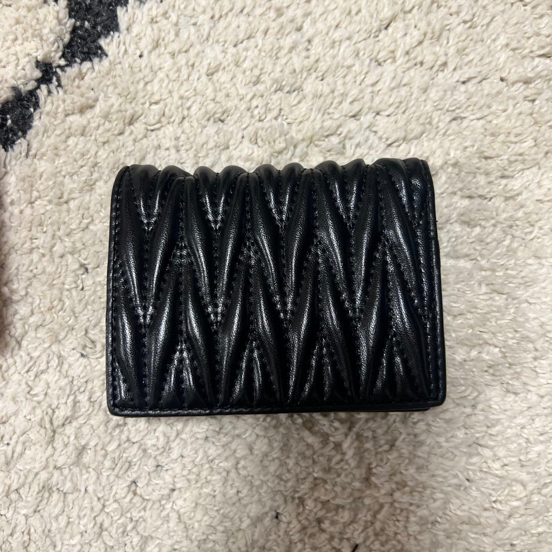 MIU MIU ブラックミニ財布