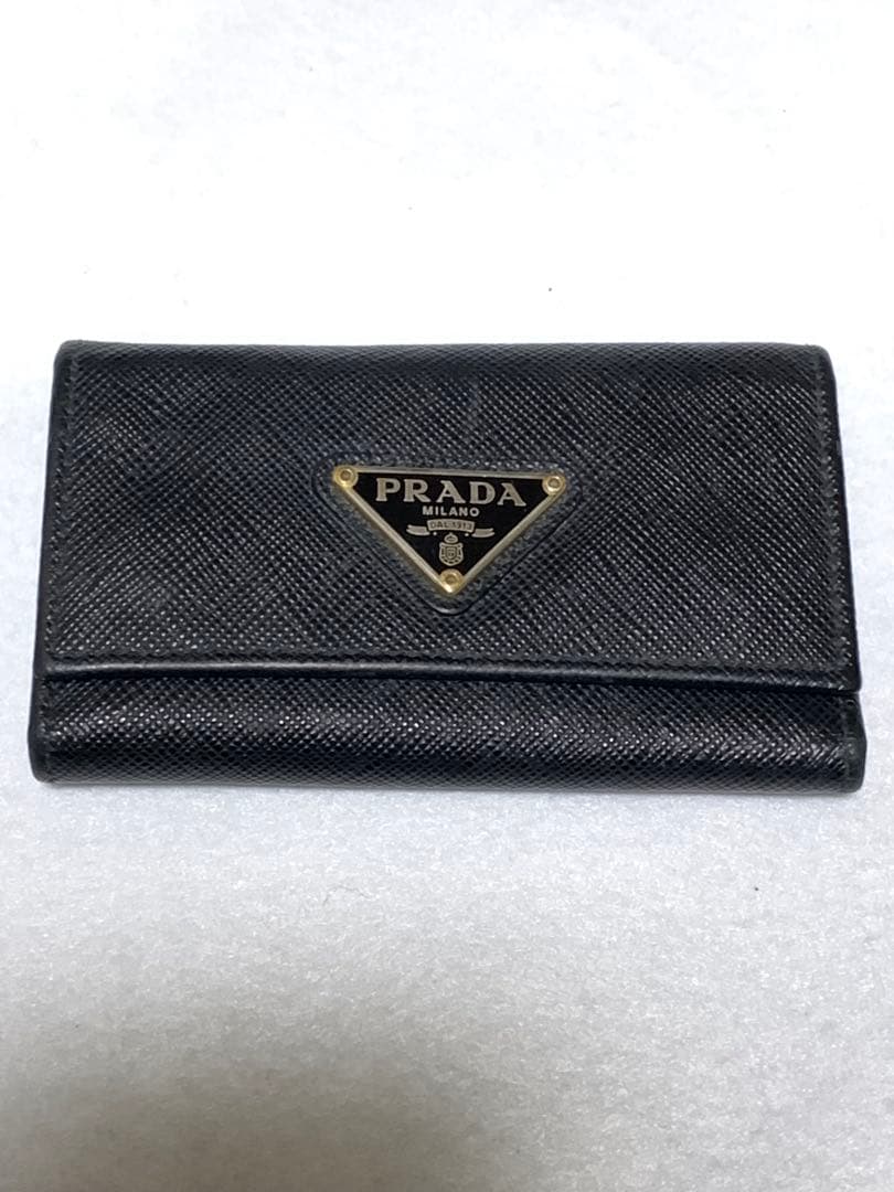 PRADA プラダ ブラックレザー キーケース