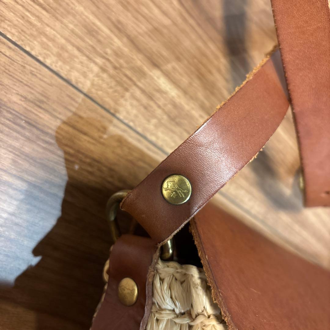 【極美品】IL BISONTE イルビゾンテ カゴ レザー ショルダーバッグ