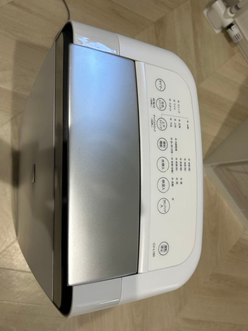 マ*ー様 シャープ　ホワイト 除湿機 タッチ式コントロール