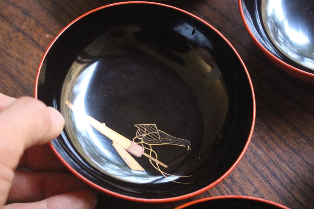 時代逸品！時代糸目朱漆に風情ある絵替風物蒔絵の映える小皿10点（検輪島塗銘々皿