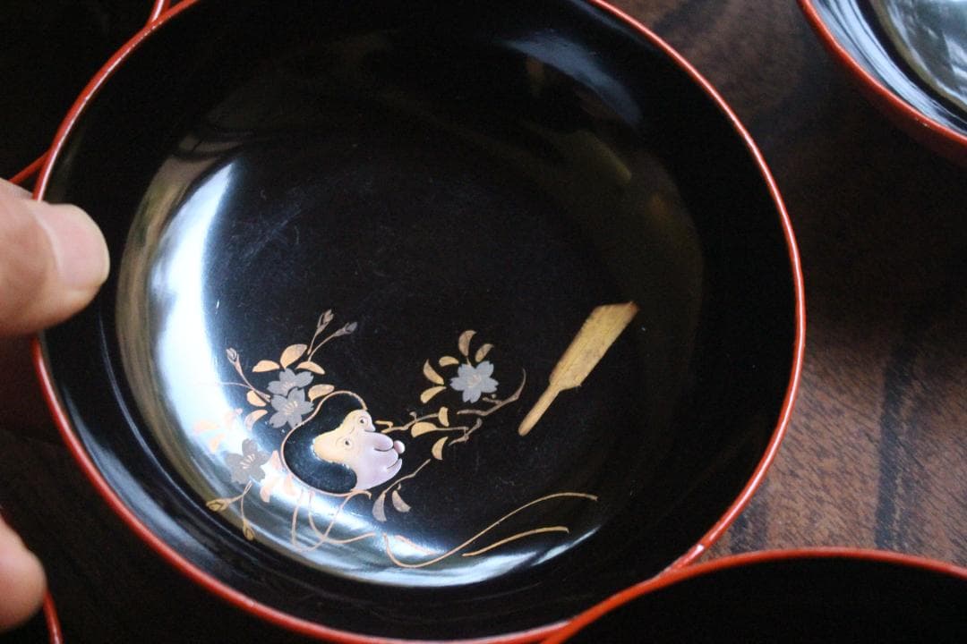 時代逸品！時代糸目朱漆に風情ある絵替風物蒔絵の映える小皿10点（検輪島塗銘々皿