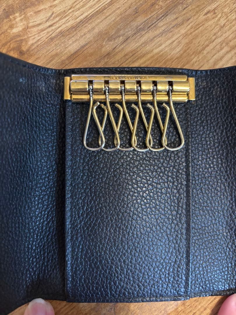 【LOUIS VUITTON】キーケースミュルティクレ6ブラック