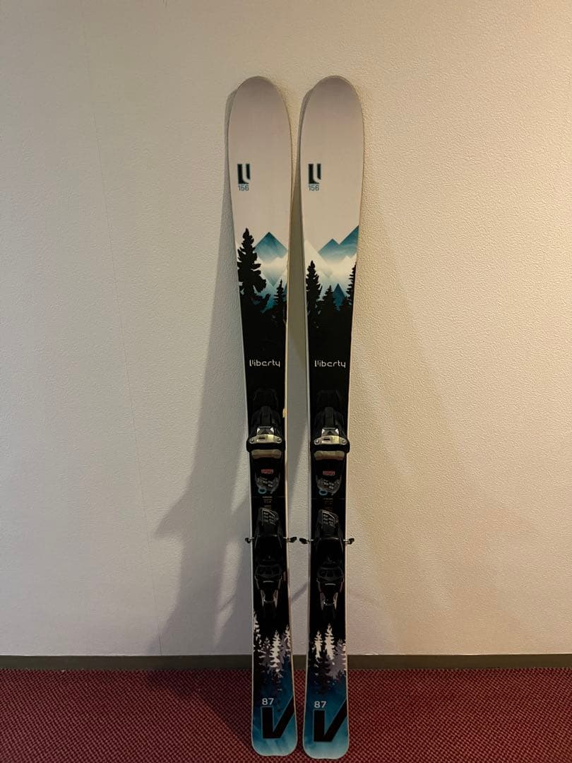 スキー板　liberty Genesis 156cm