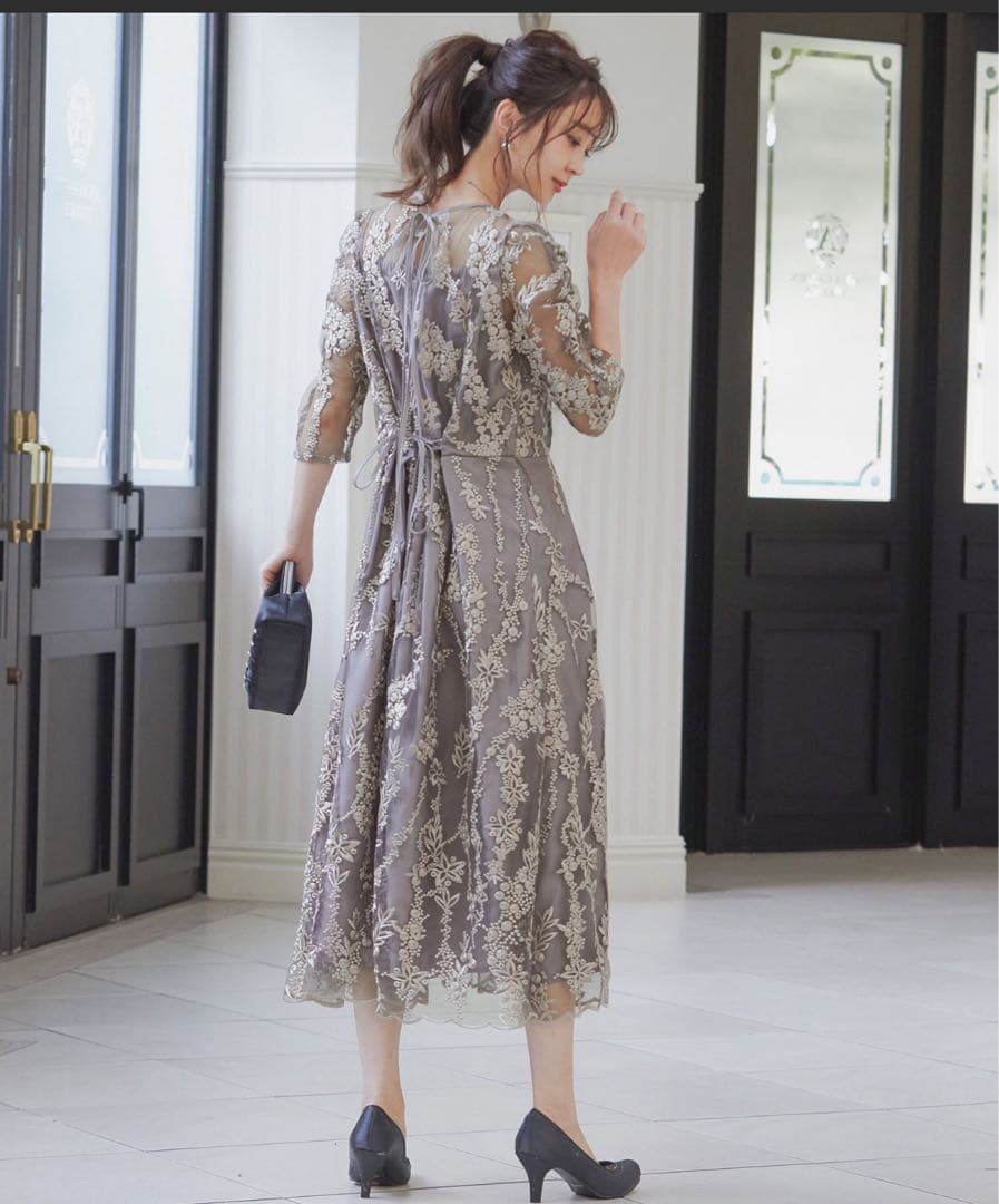 niana 刺繍レース バックリボン パーティードレス