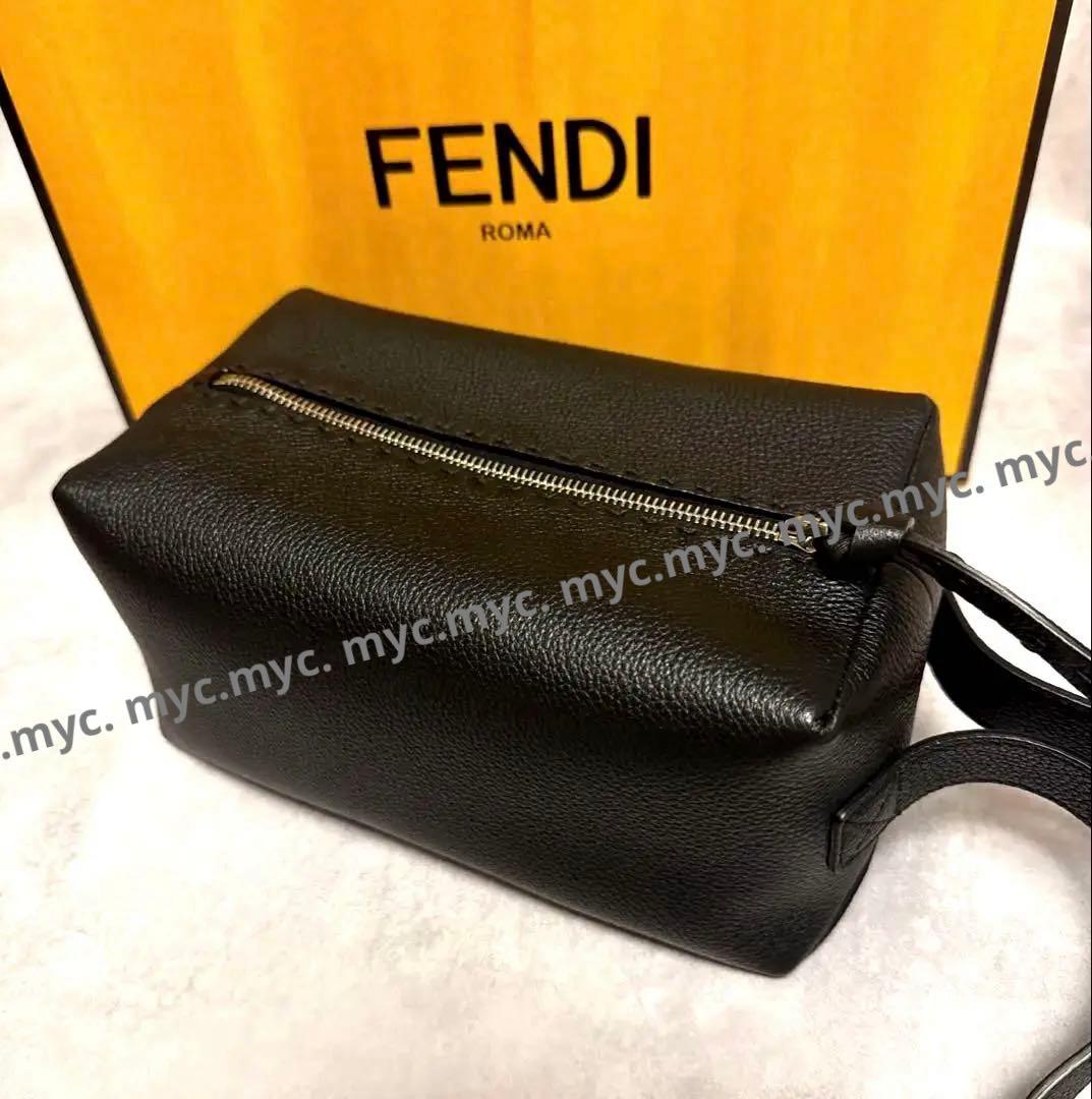 FENDI ロゴプレートクラッチバッグ 2024年新作 未使用品 外袋 セカンド