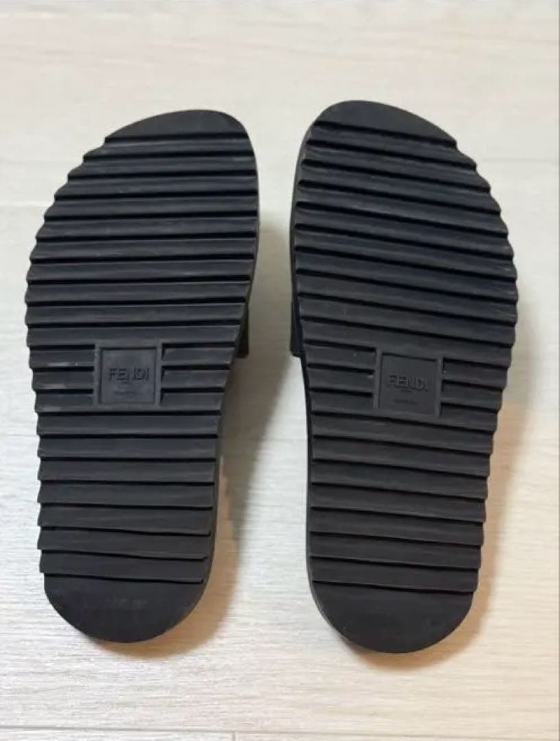 最安値　FENDI サンダル スライド フェンディ