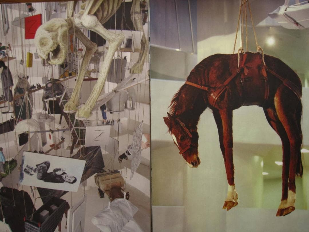 Maurizio Cattelan マウリツィオ・カテラン