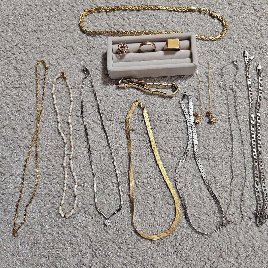 イミテーション　アクセサリーまとめ売り