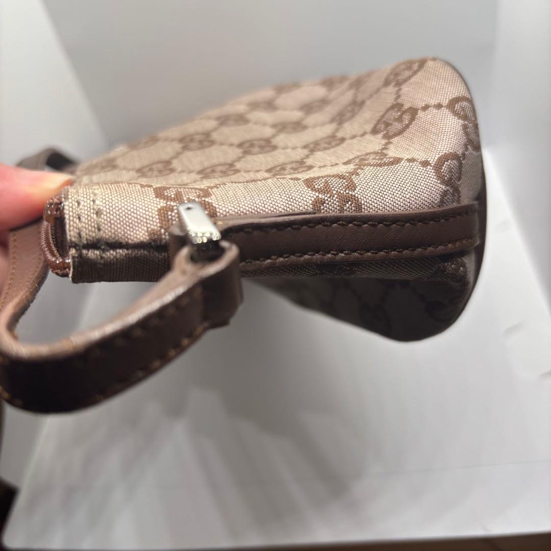 極美品　GUCCI アクセサリーポーチ