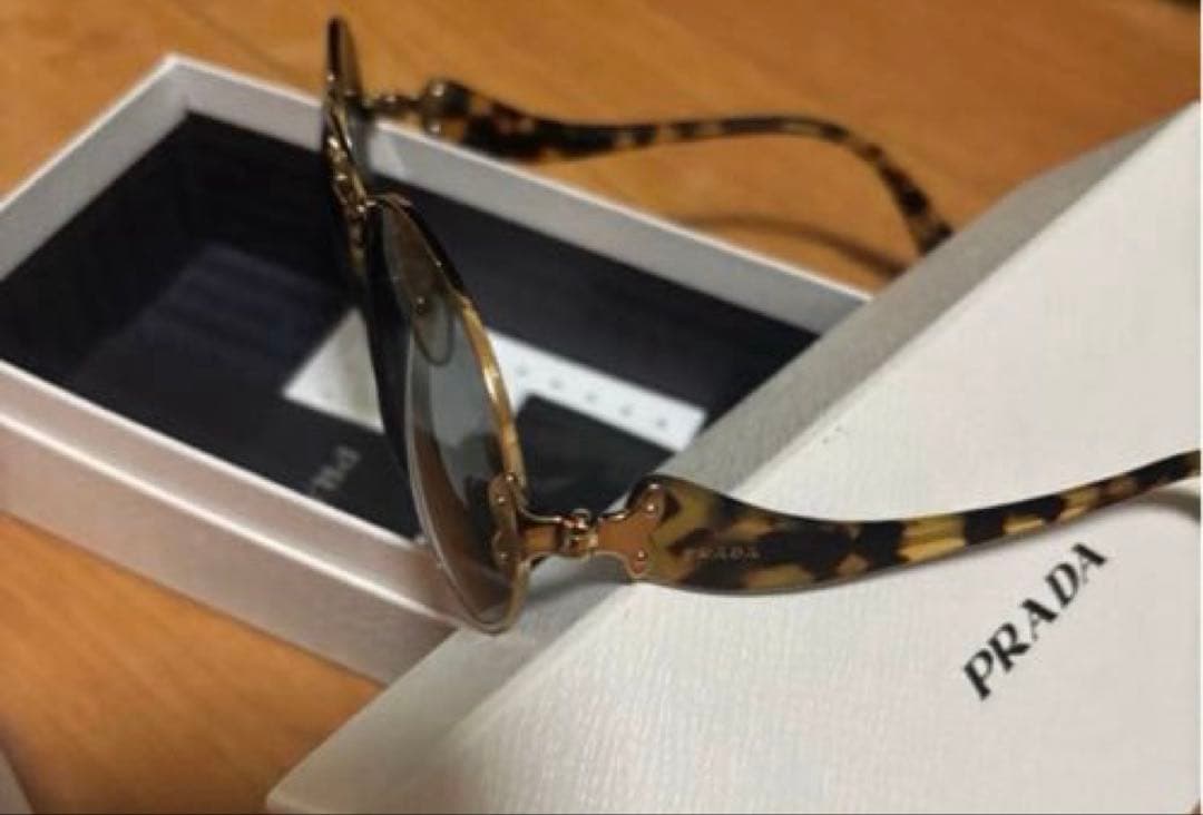 hyde着PRADA ラウンドサングラス ifラルク