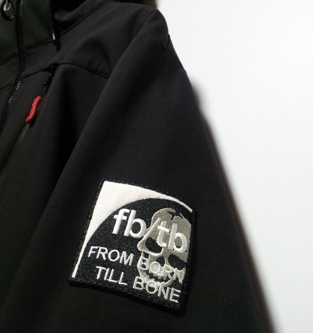 ほぼ新品 マズメ 秋冬 ウインドカットジャケット ソフトシェルパーカ メンズXL