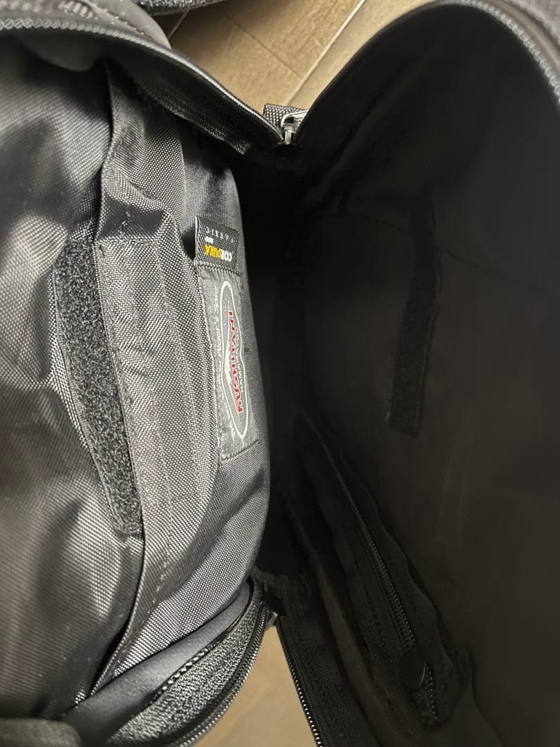 クシタニ　kushitani レッグバッグ　ブラックアウト