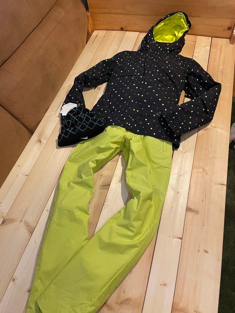 Burtonトップス＆Ｏｐボトムス【Ｍ～L】上下美品セット＋オマケ付き