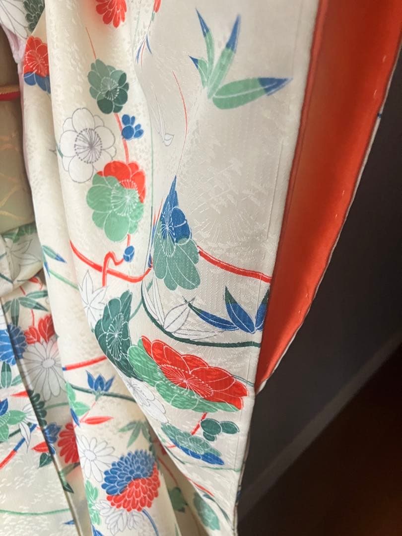 しつけ糸付き新品 小振袖 菊花小紋 単品 洗える着物