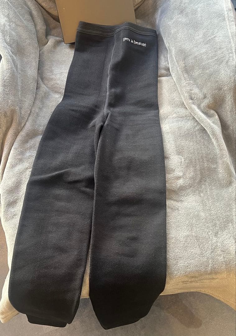 プウアボーテ　光電子スパッツサポーター　Mサイズ