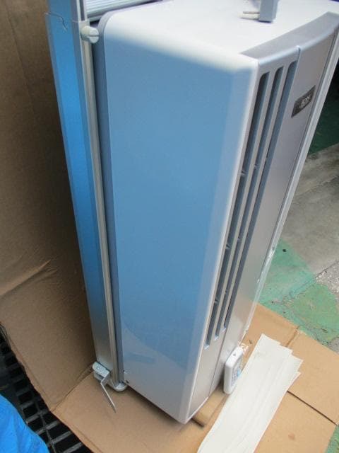 美品 22年 コロナ CW-A1822RE1 リモコン窓枠付 ルームエアコン/J