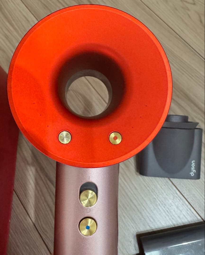 ダイソン　ドライヤー　HD08 さくらロゼ　ヘアードライヤー　dyson