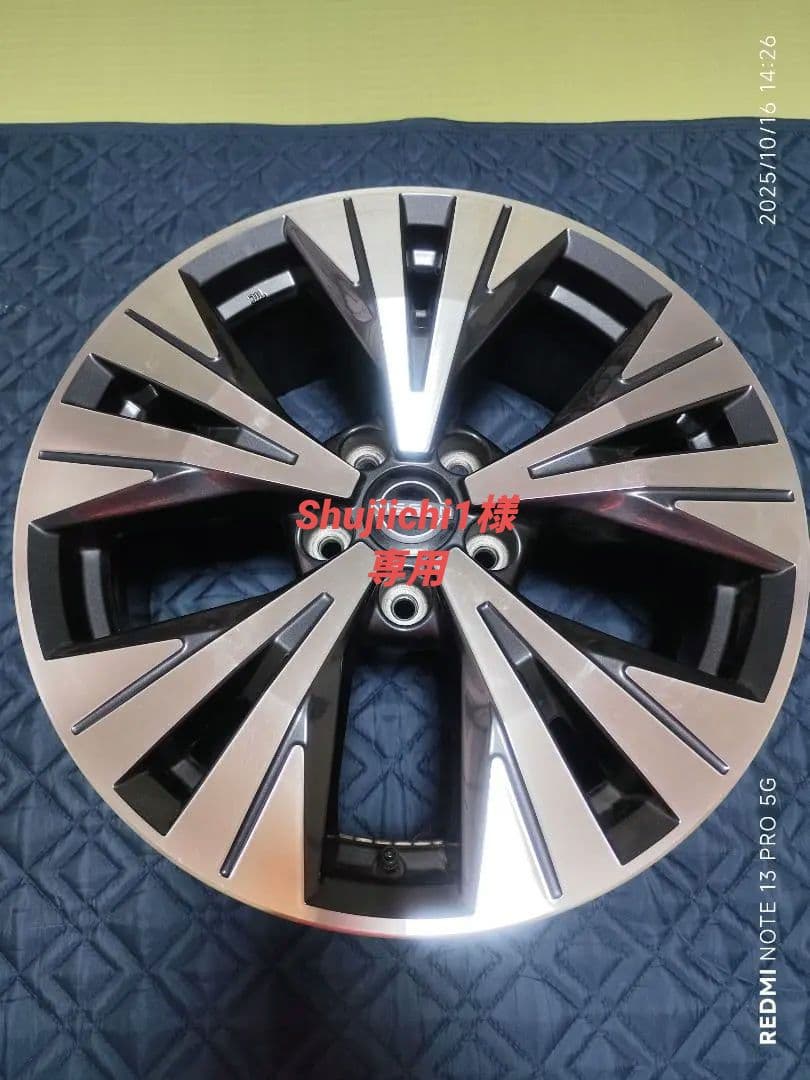 日産エクストレイルT33　Xタイプ純正アルミホイール（4）