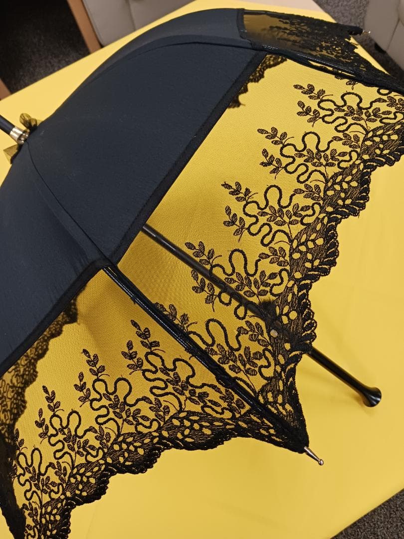 フランス製　レース黒長日傘 タッセル付き　未使用