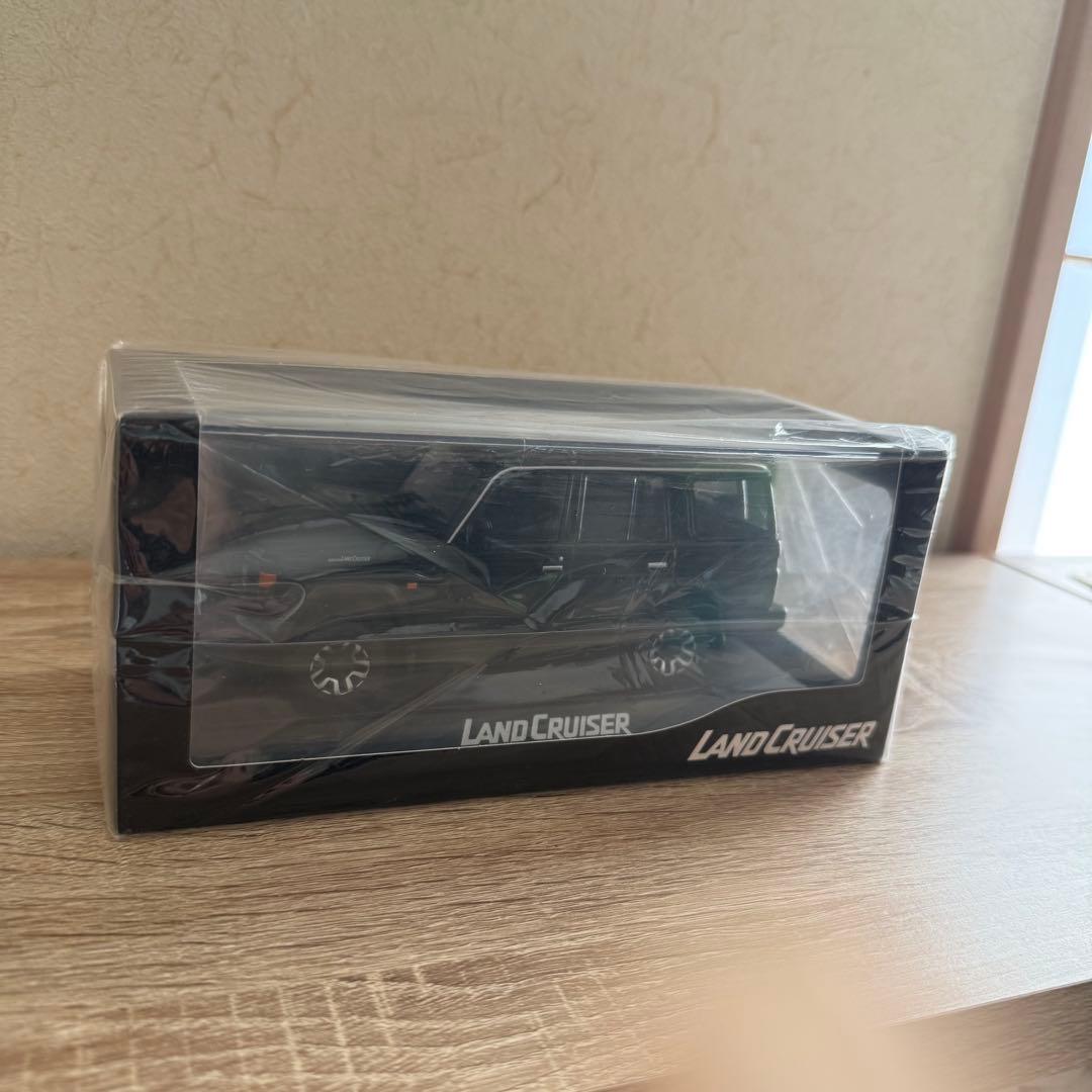 【非売品】トヨタ ランドクルーザー70 アティテュードブラックマイカ 1/30