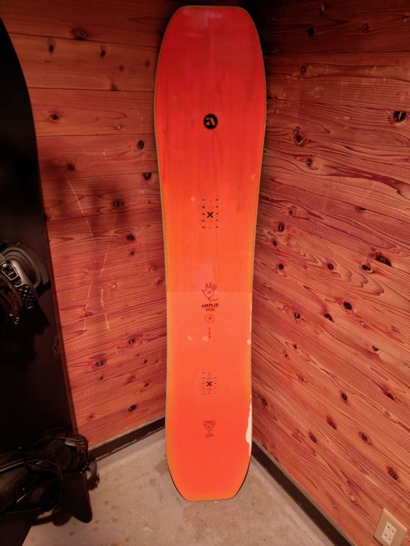 シ*チ様 アンプリッド　AMPLID DADA 154　スノーボード