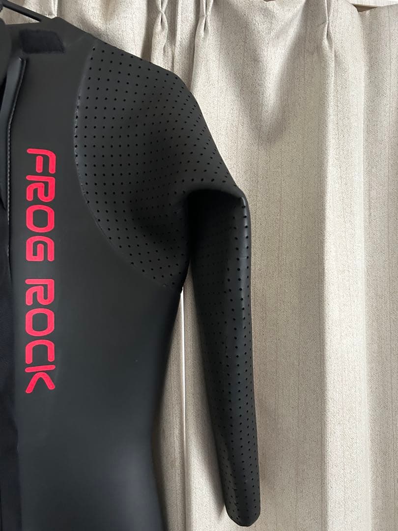 トライアスロンウエットスーツ FROG ROCK