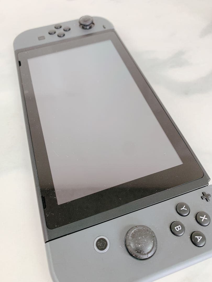 。Nintendo Switch HAC-001 本体　HAC-011