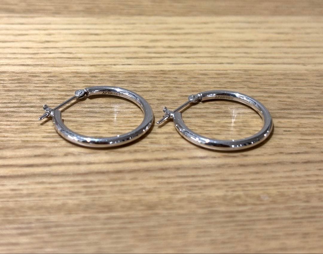 k10WG ホワイトゴールド　フープピアス