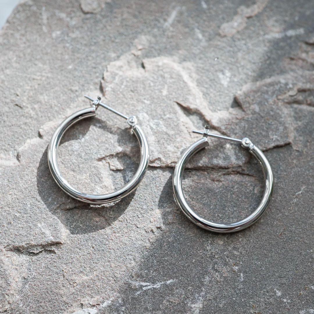 k10WG ホワイトゴールド　フープピアス