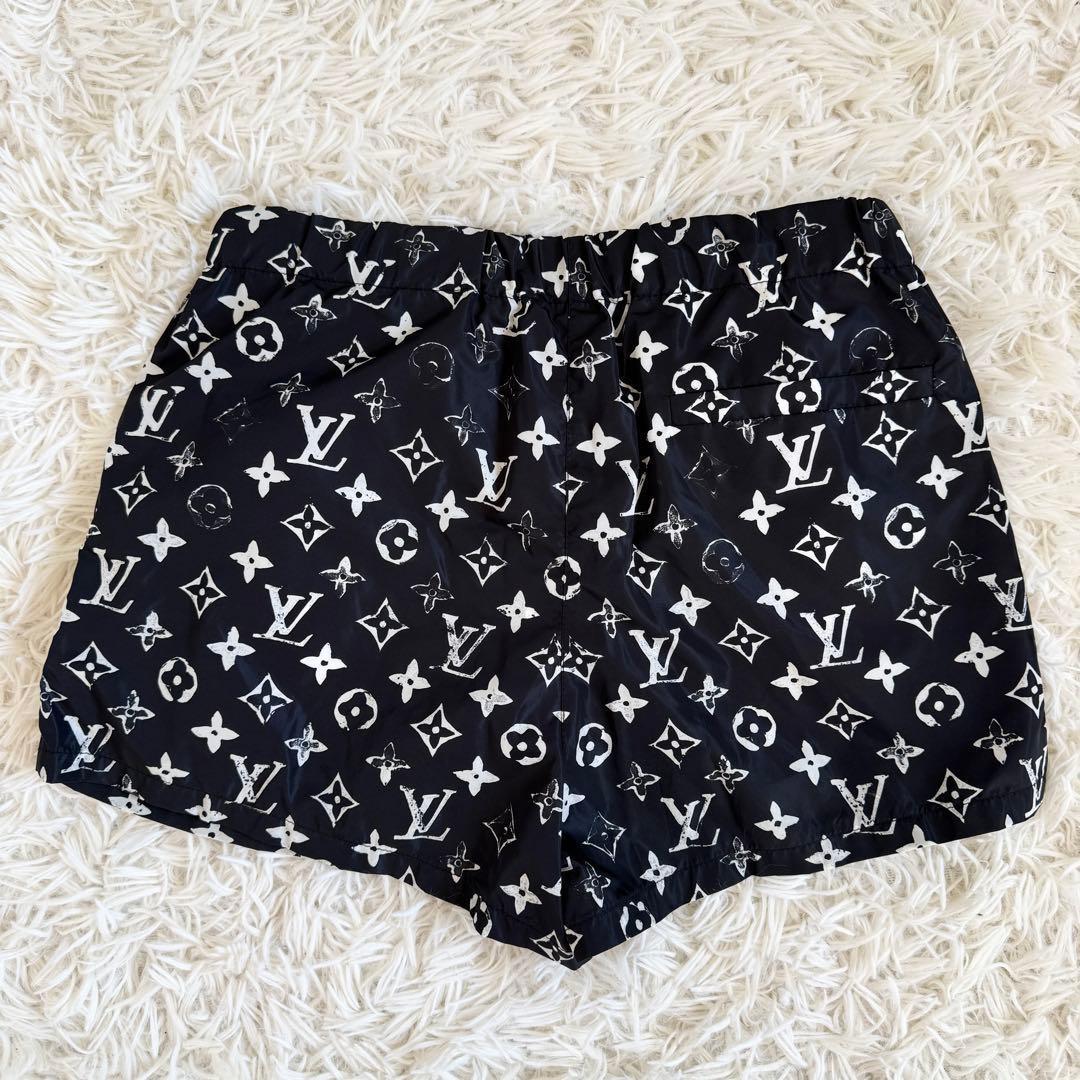 新品未使用　ルイヴィトン　ショートパンツ　モノグラム　総柄　ブラック　Sサイズ