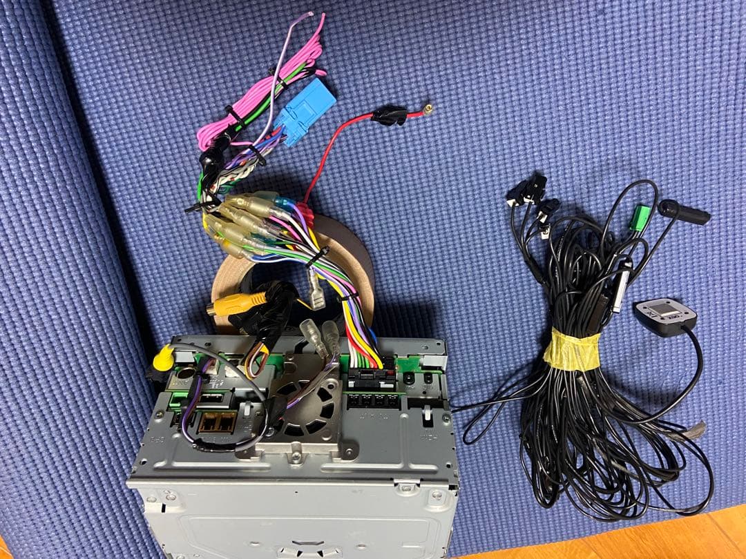 パイオニア　カロッツエリアカーナビ本体