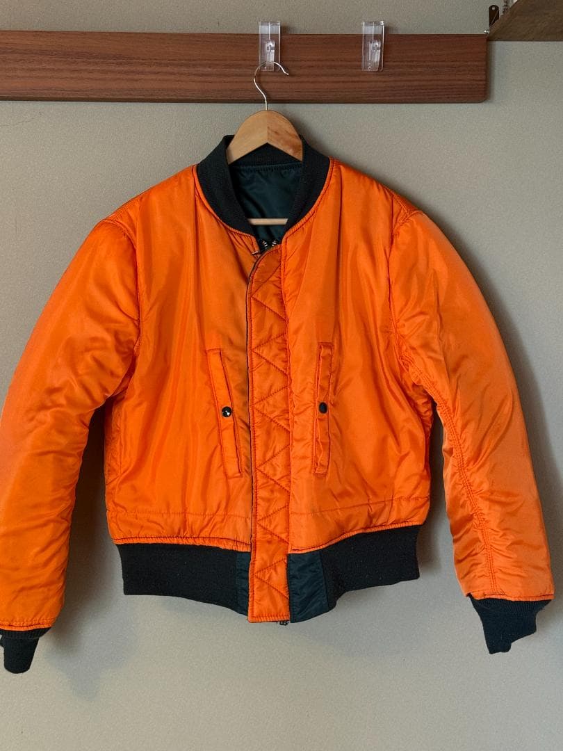 【古着】ALPHA MA-1 サイズ表記M　緑xオレンジ