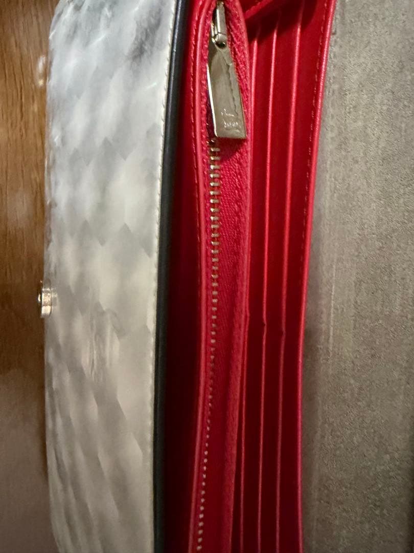 Christian Louboutin スタッズ付きシルバークラッチバッグ