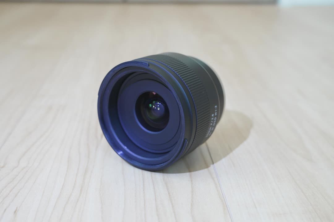 TAMRON 20mm F/2.8 Di III OSD M:1:2 Eマウント