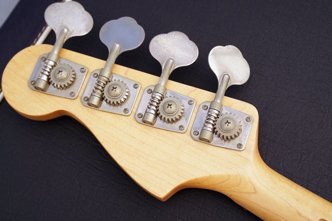 ベース Fender Japan Jazz Bass Candy Apple Red